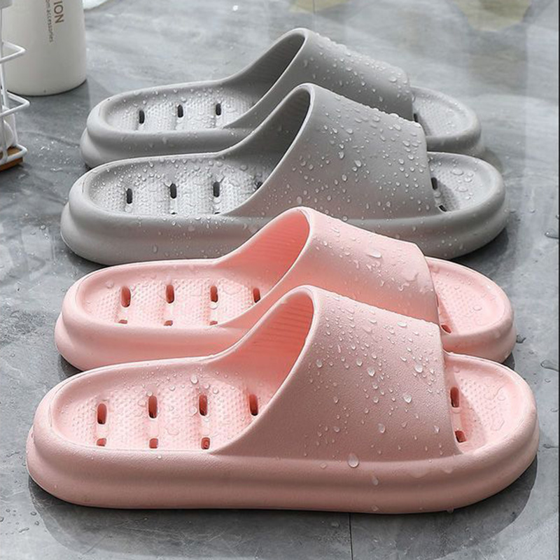 Mule Slip On - Wydrążone klapki łazienkowe z pianki EVA