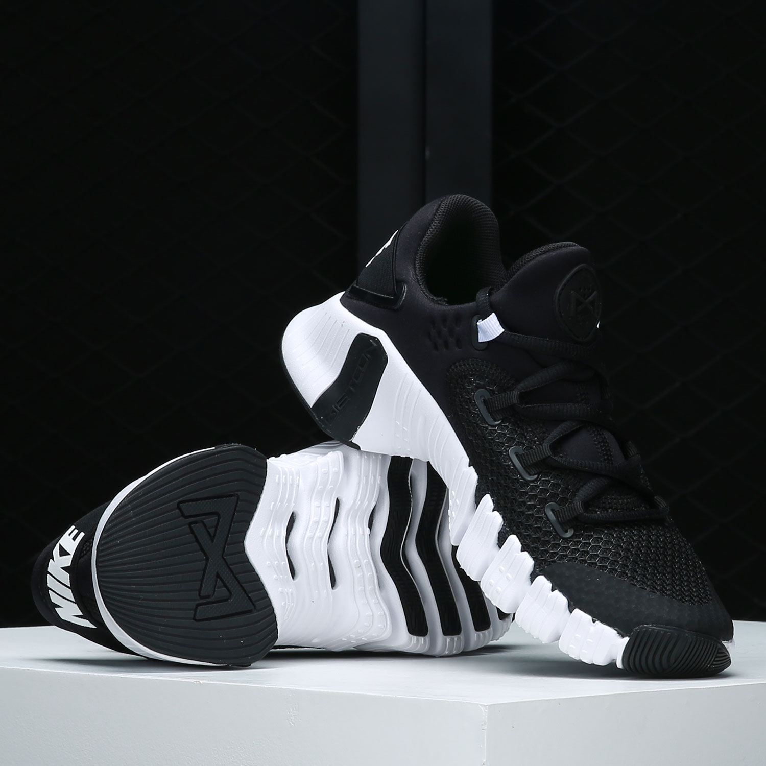 Women Shoes Nike - Autentyczne damskie buty treningowe Nike Free