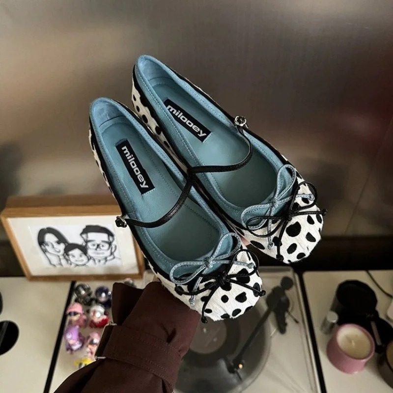 Women'S Heels - Baletki z płaską podeszwą i zaokrąglonym