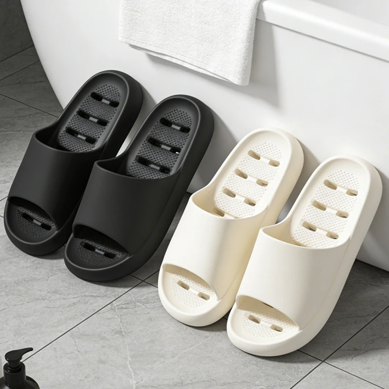 Wydrążone klapki łazienkowe z  – Mule Slip On recenzja i cena