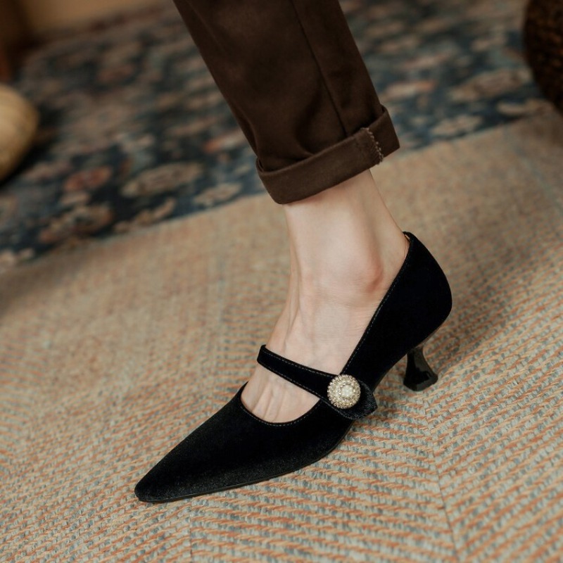 Czerwone szpilki Mary Jane z o – Women'S Heels recenzja i cena