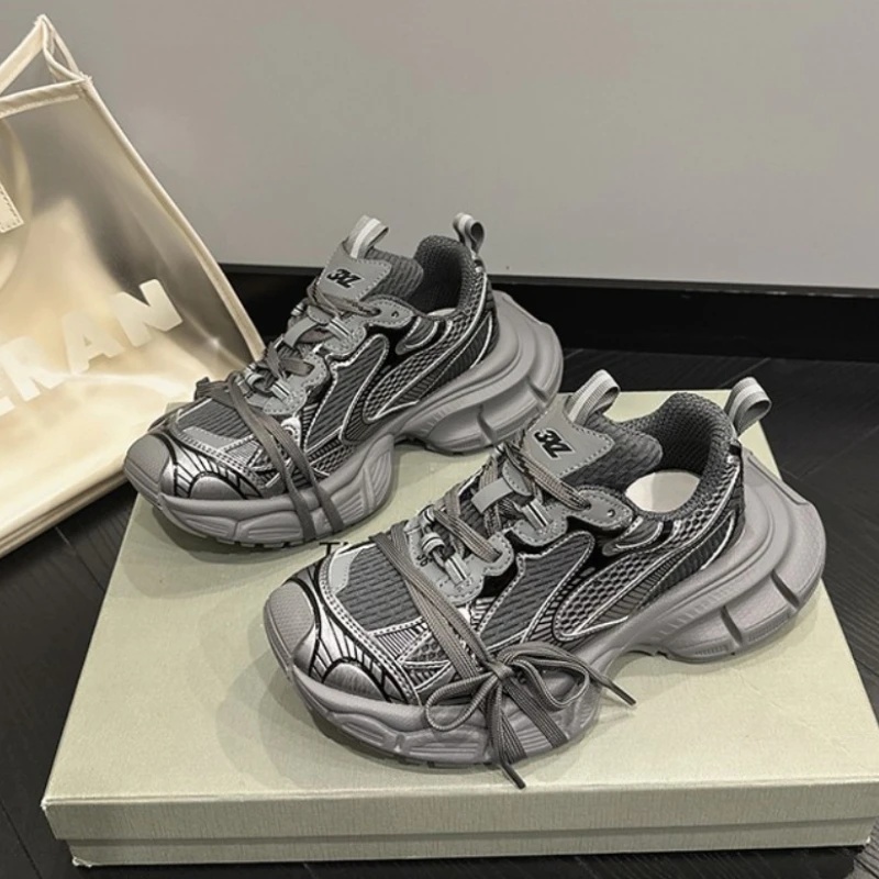 Nowe damskie buty typu 
