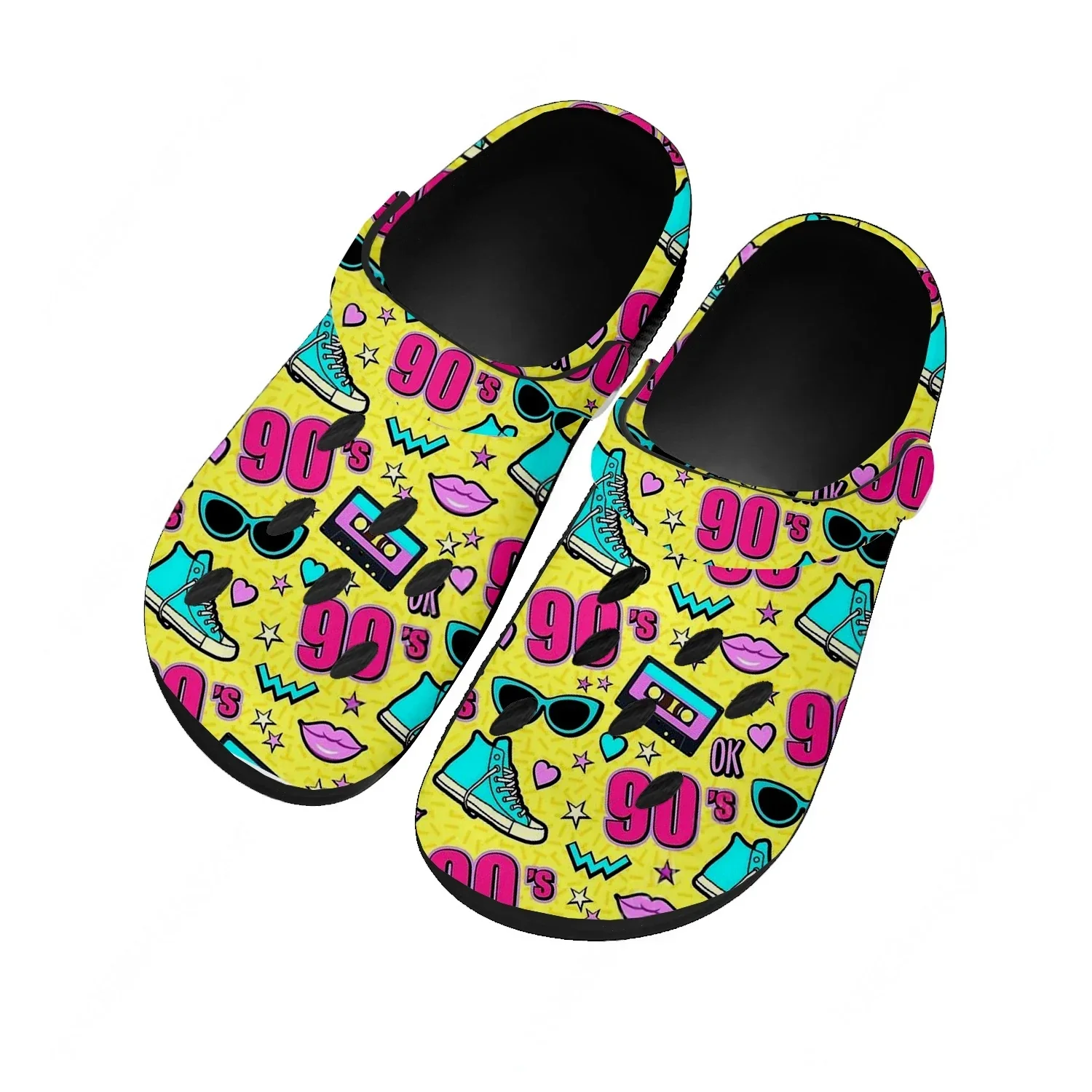 Zabawne Retro Klapki z Ikonami – Women'S Shoes In The 90S recenzja i cena