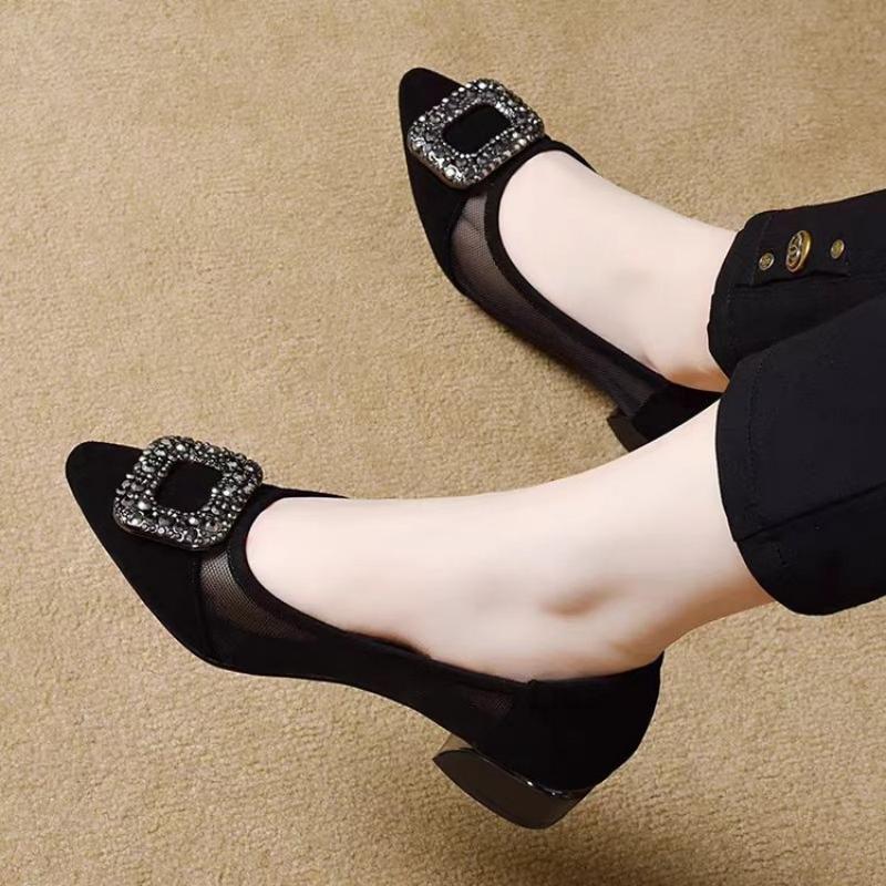Eleganckie czółenka z ostrym n – Women'S Heels recenzja i cena